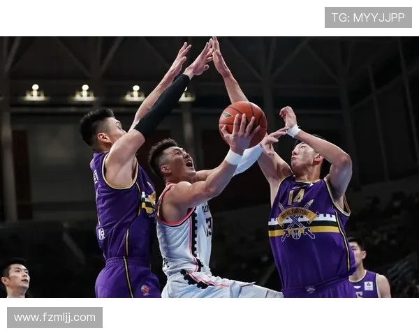 八一队与辽宁队常规赛精彩对决赛场上演激情碰撞与战术较量