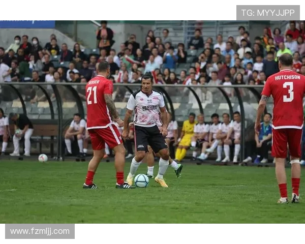 孙兴O：从足球场上的闪耀星辰到全球球迷心中的传奇偶像